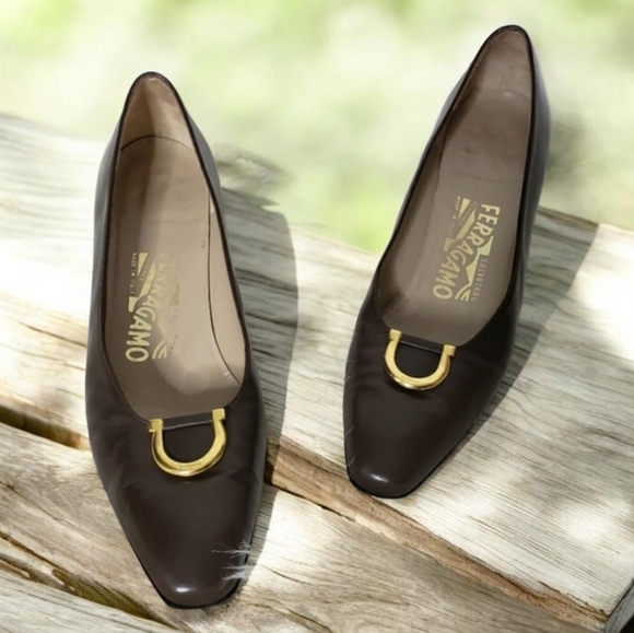 Salvatore Ferragamo Shoes - RARE Vintage Salvatore Ferragamo Couture Gancini Shoes Heels Low Walking Comfort